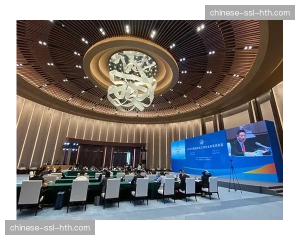 消息：联盟向各队发出备忘录，强调对球员赛场上不当语言的“零容忍”