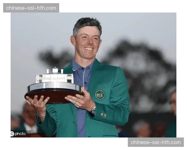 美国大师赛第三轮：麦克罗伊与卡梅隆·杨并列领先